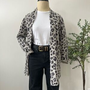 100% Cashmere Luxury Gray Leopard Open Cardigan